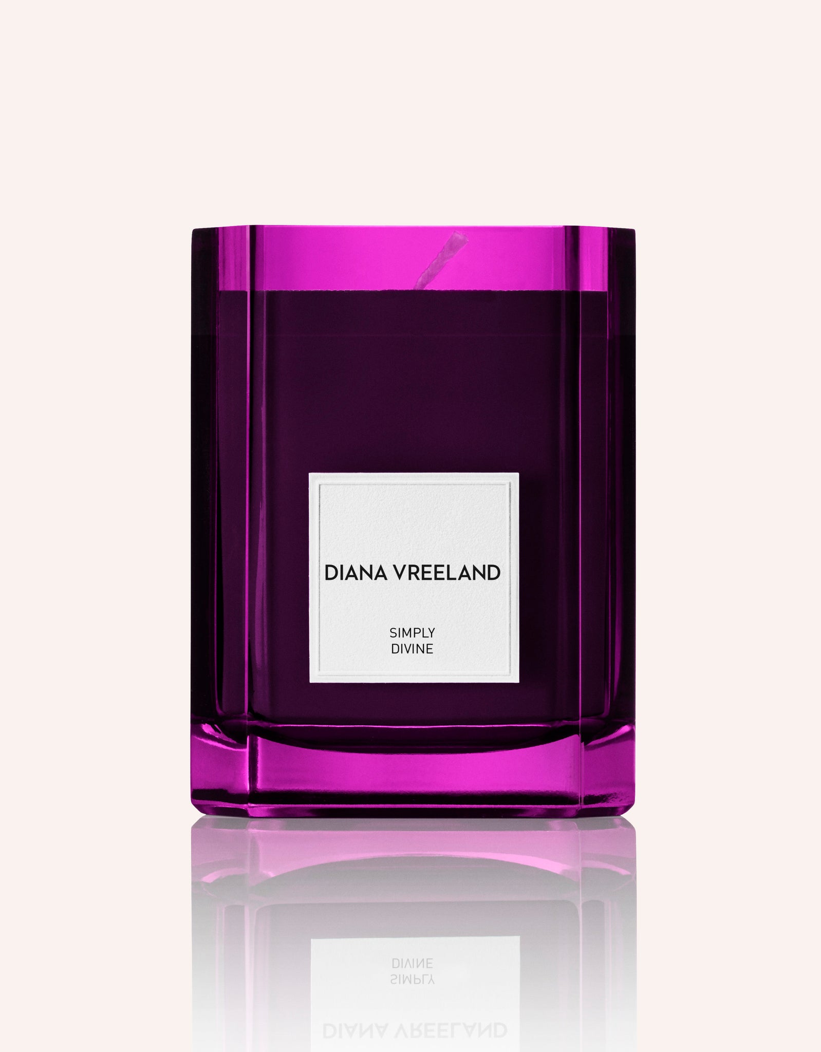 Simply Divine – Diana Vreeland Parfums