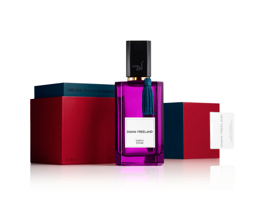 Simply Divine – Diana Vreeland Parfums - Main Image